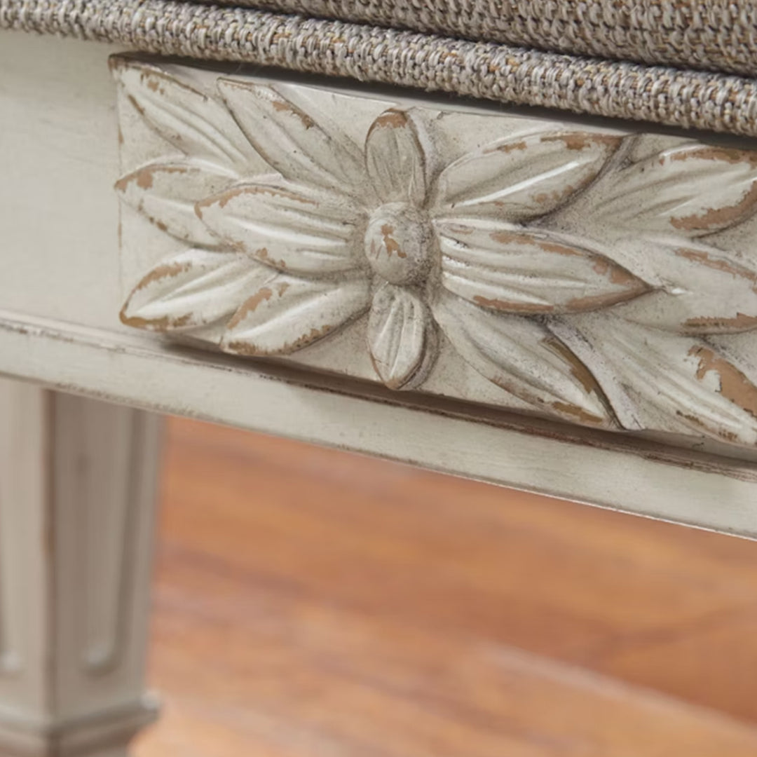 A3000157 Realyn Accent Bench | Signature Design By Ashley