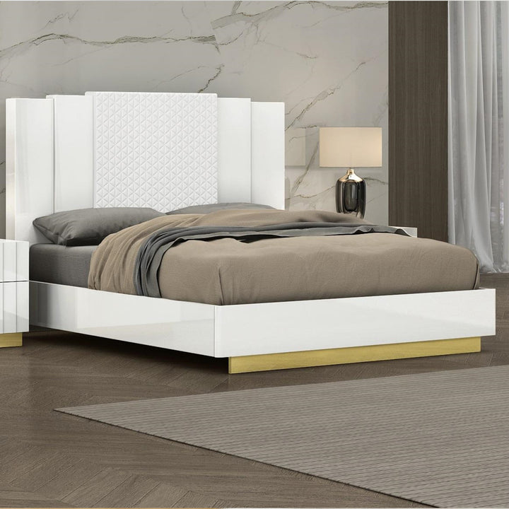 Hannah Platform Bed Frame In Lacquer Finish - Pearl White