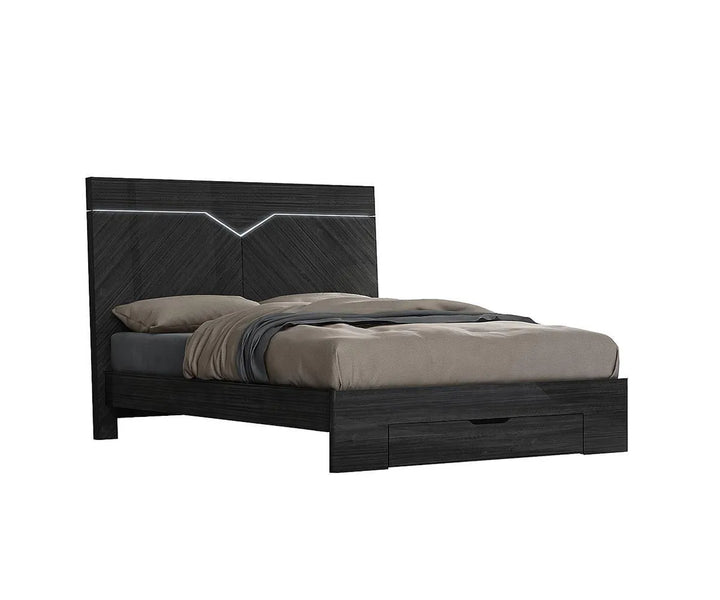 Emilio Bed Set Collection Grey Angley with this Versatile and Luxurious Look