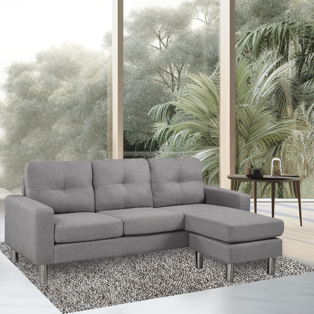 Stylish and Comfortable Sectional Sofa - Perfect for Your Living Room or Family Room