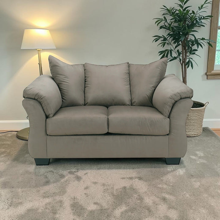 7500535 Darcy Loveseat In Fabric Upholstery - Cobblestone | Signature Design By Ashley