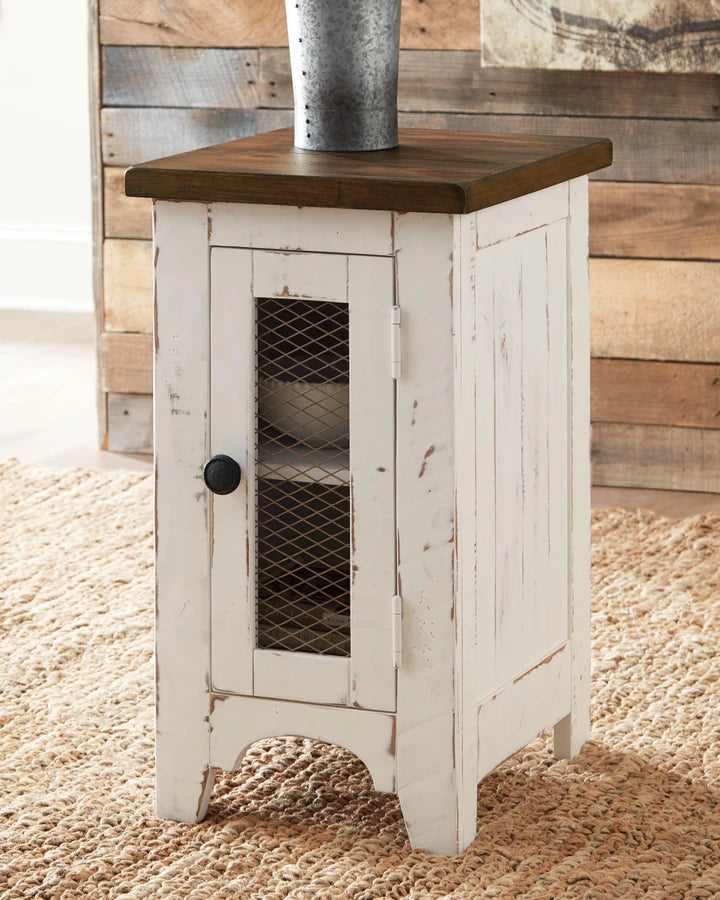 T459-7 Wystfield Wooden Chairside End Table - White/ Brown | Signature Design By Ashley