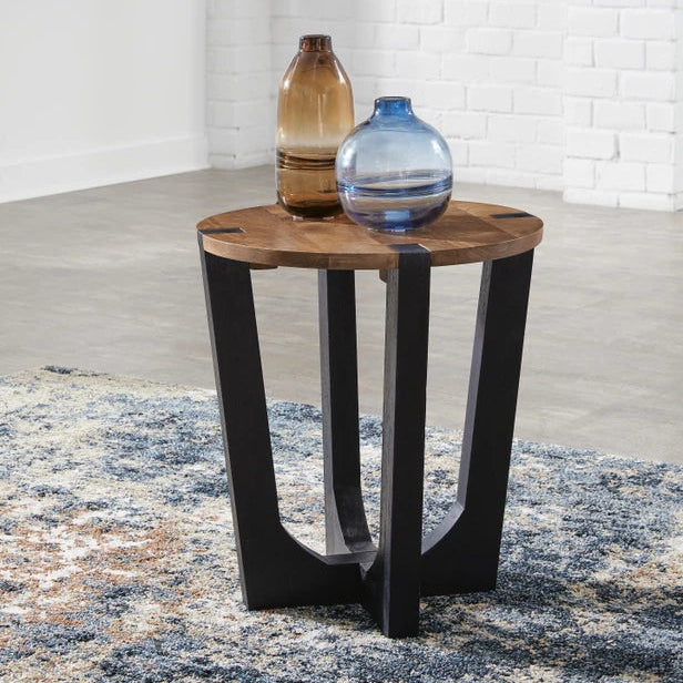 T726-6 Hanneforth Wooden End Table - Brown/ Black | Signature Design By Ashley