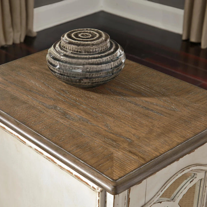 T743-7 Realyn Chairside End Table - White/ Brown | Signature Design By Ashley