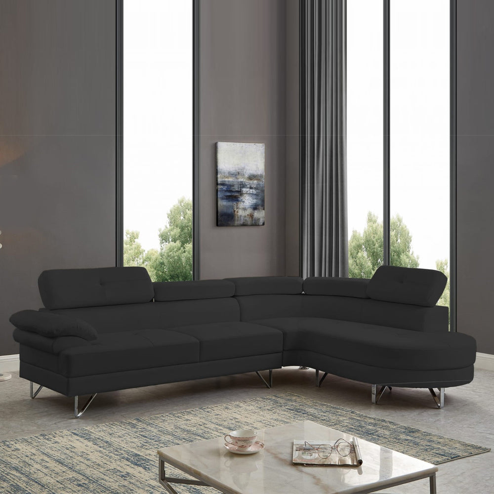Blaxia Sectional with Right Chaise - Black in Leather