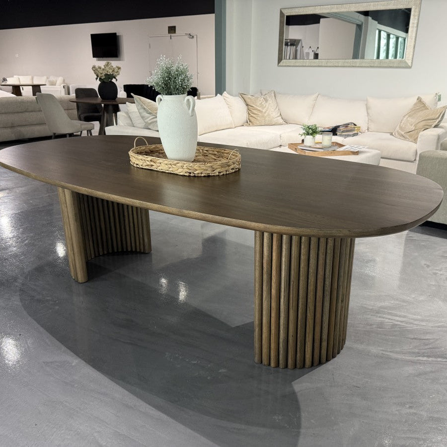 Harry Solid Wooden Walnut Dining Table With Tapered Tabletop