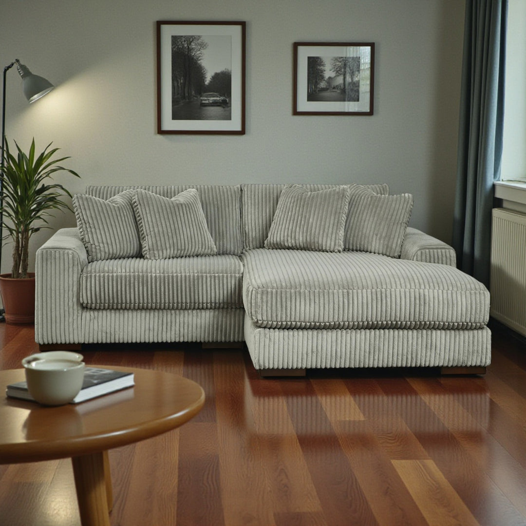 21105S4 Lindyn 2-Piece RAF Sectional Sofa in Fabric Upholstery - Fog | Signature Design by Ashley