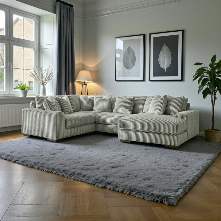 Lindyn 4-Piece Sectional Sofa in Fabric Upholstery - Fog | Signature Design by Ashley